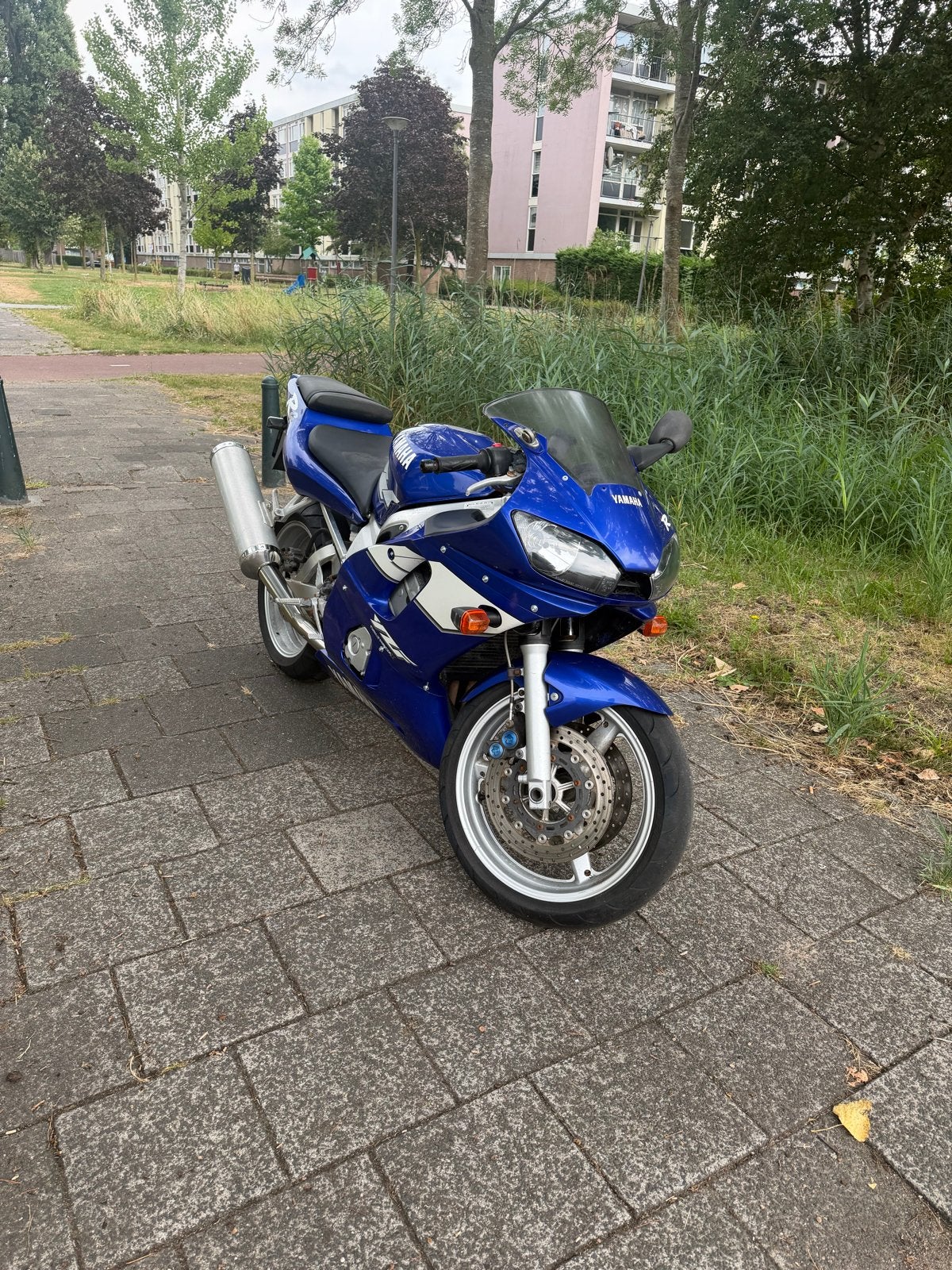 Yamaha R6 Sportmotor - Blauw, met wat werk, 4 cilinders, Gebruikt, Meer dan 35 kW, Minimaal motorrijbewijs A2