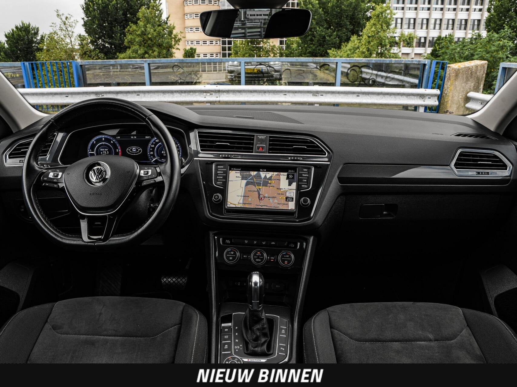 Volkswagen Tiguan 2.0 TDI 150 PK DSG 4Motion Highline | Virt, Auto's, Automaat, Gebruikt, 4 cilinders, 2500 kg