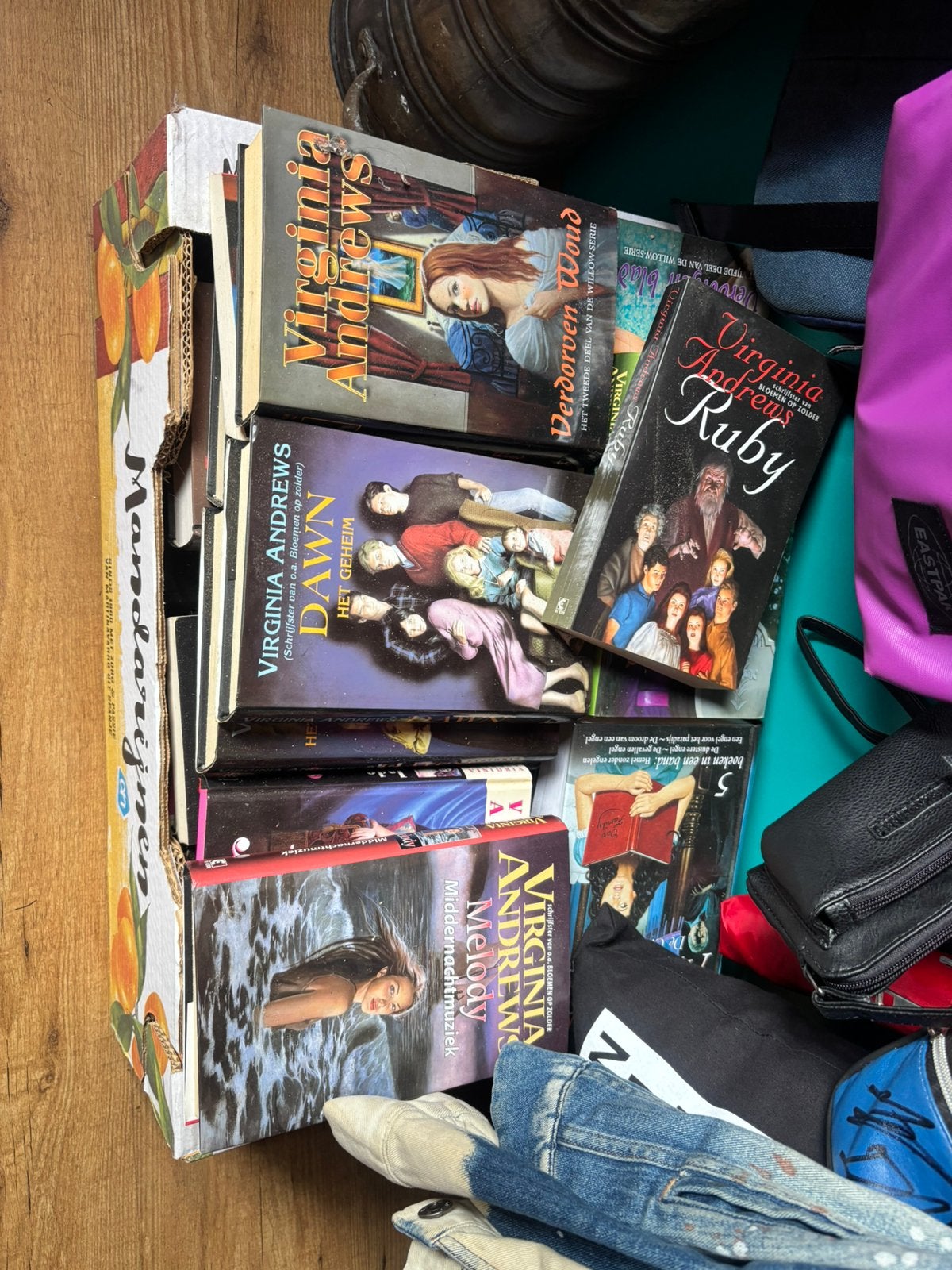 Alle Virginia Andrews boeken gratis, Ophalen, Gelezen