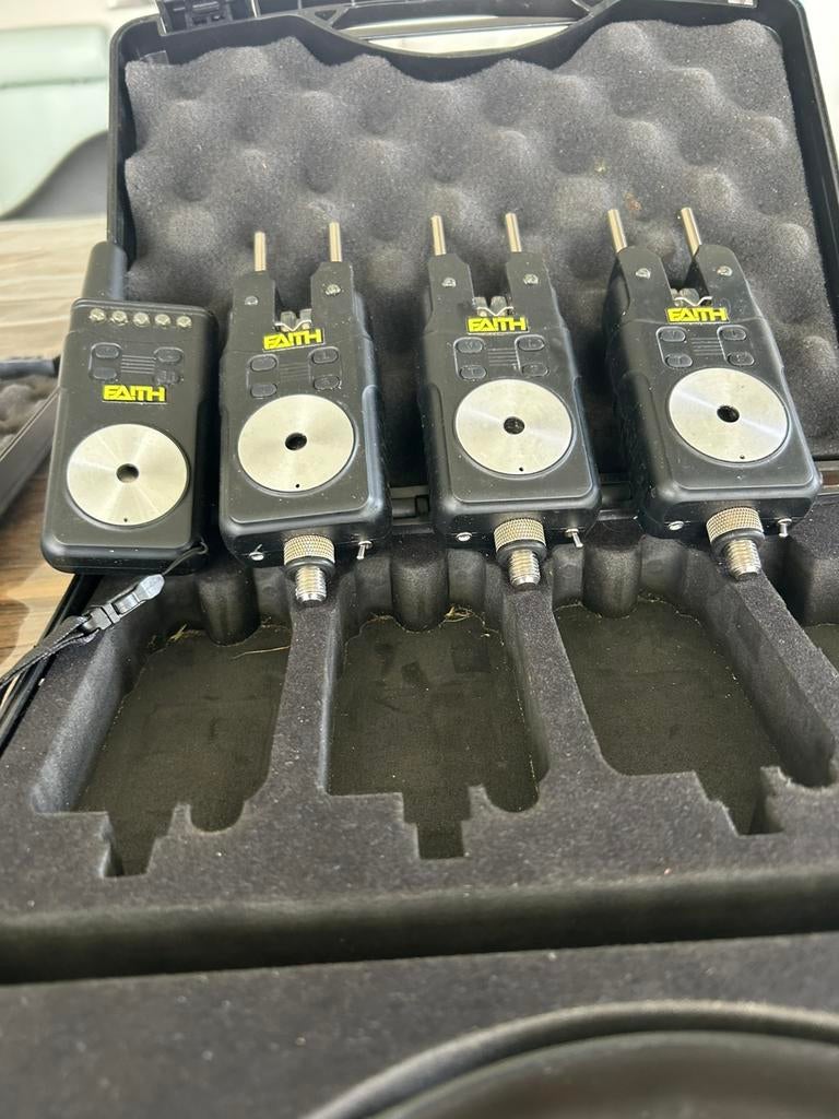 2 mooie sets piepers 3 piepers + ontvanger, Ophalen of Verzenden, Zo goed als nieuw, Overige typen