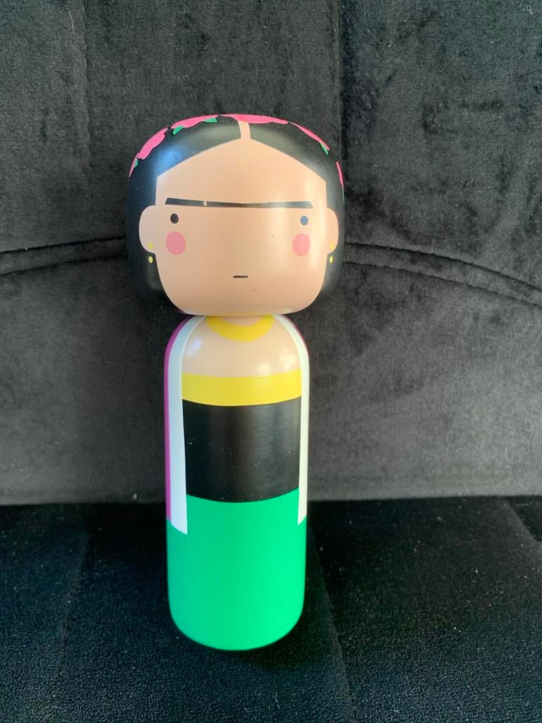 Frida Kahlo Kokeshi Pop Art Figuur - Lucie Kaas Design, Verzamelen, Ophalen, Gebruikt