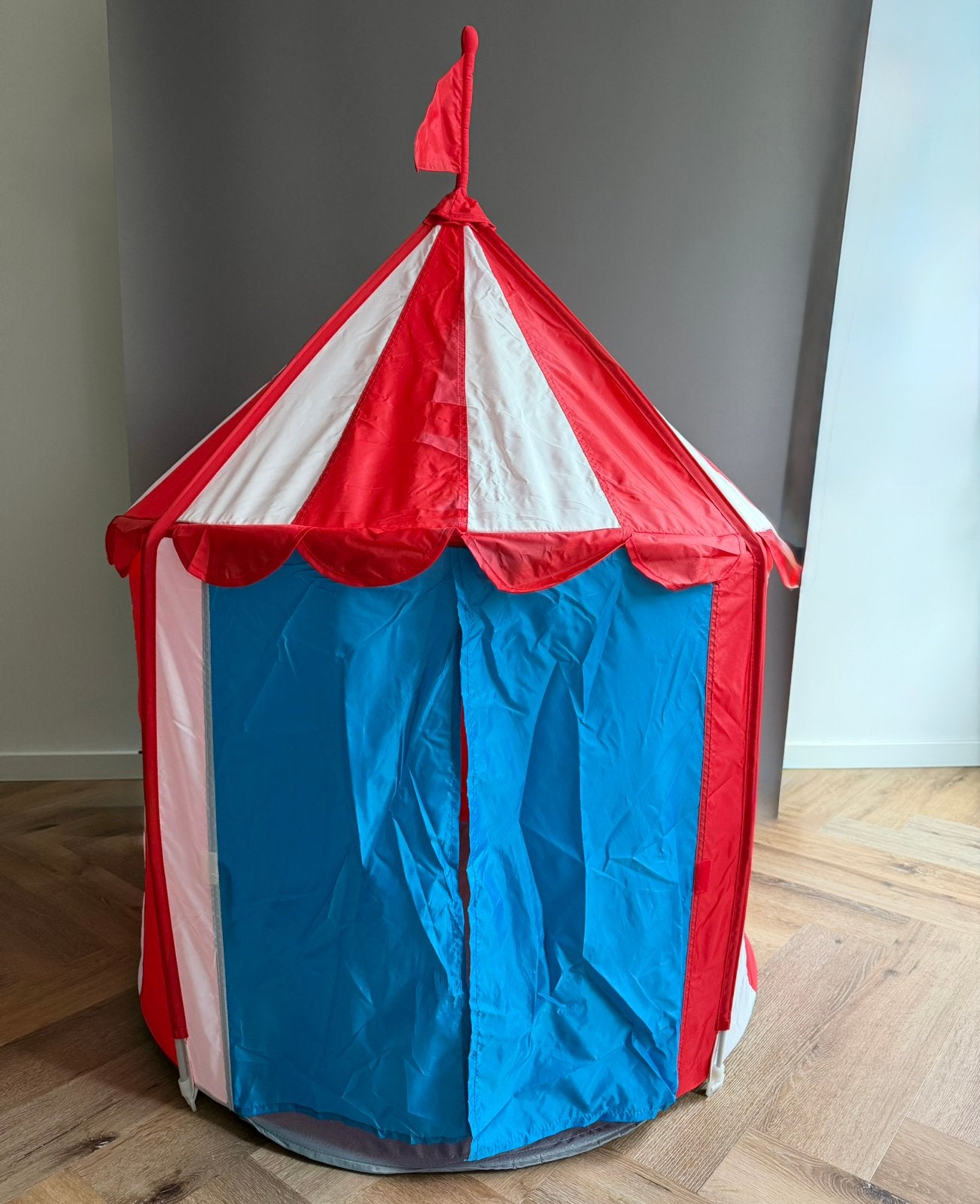 Speeltent (rood, blauw&wit), Ophalen, Zo goed als nieuw