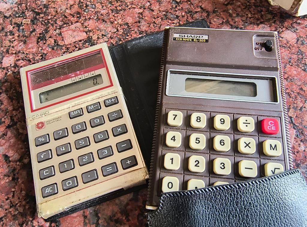 2 x jaren 80 calculator Casio sl-803 en Sharp el-203, Ophalen