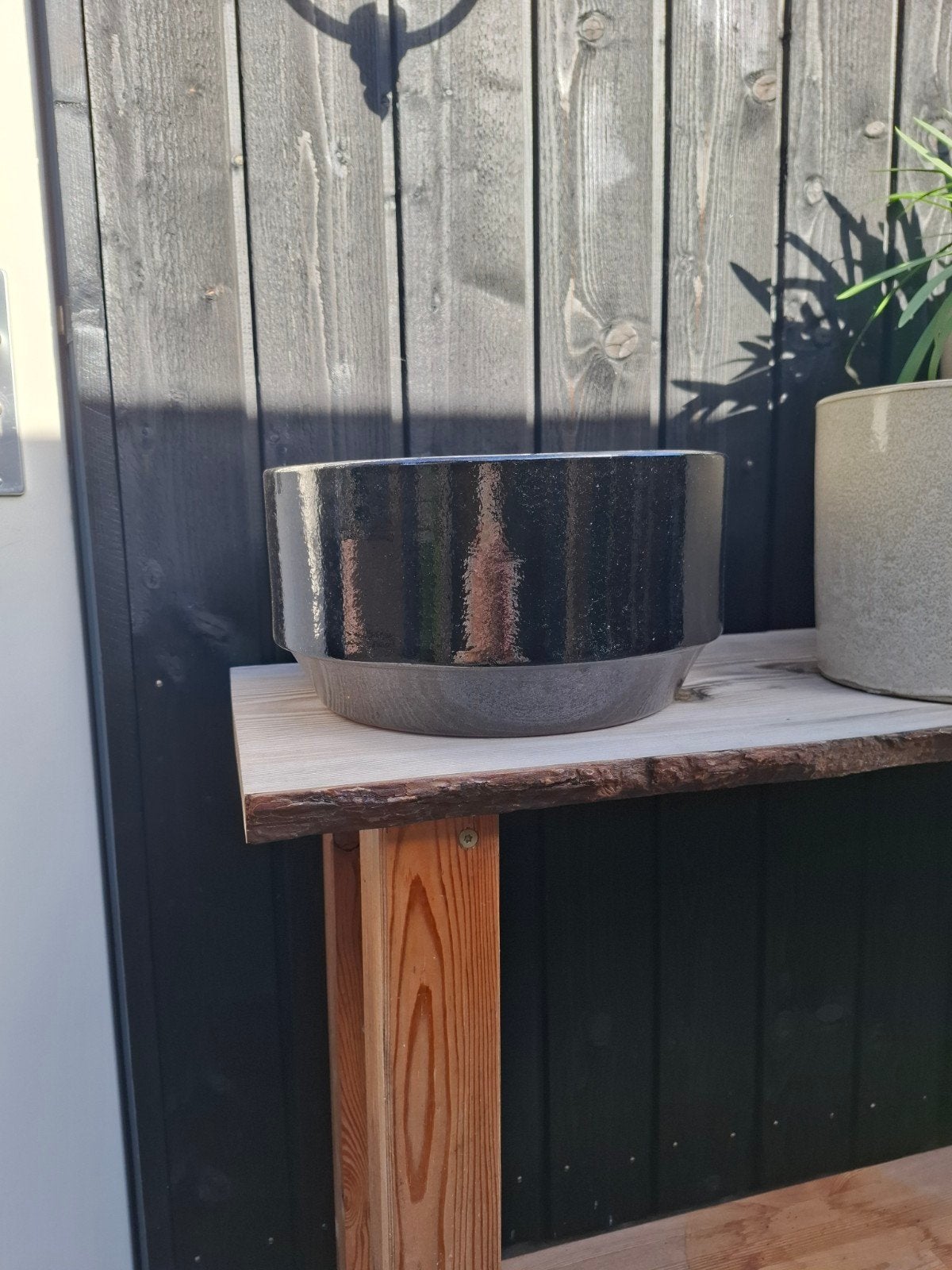 Mooie zwarte pot voor buiten, Tuin en Terras, Ophalen, Steen, Minder dan 60 cm, Rond