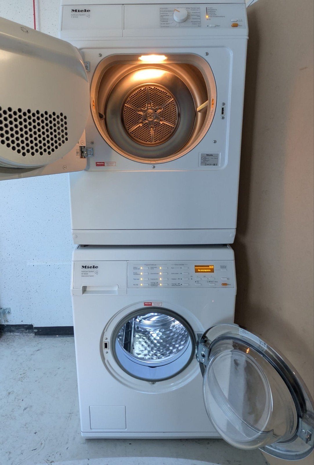 Miele: Was & Droog set، (1600 tpm) + Droger T 8722, 6 tot 8 kg, Ophalen, Zo goed als nieuw, 85 tot 90 cm