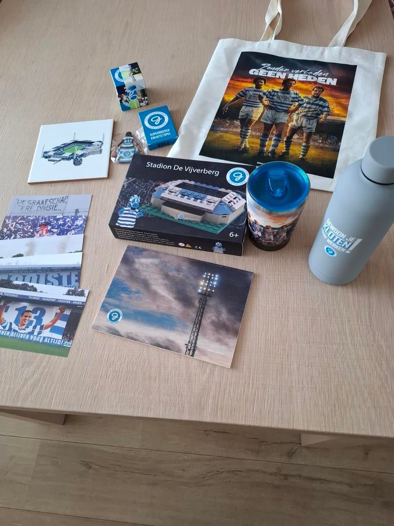 Nieuwe de Graafschap fanartikelen, Verzamelen, Ophalen of Verzenden, Nieuw, Buitenlandse clubs