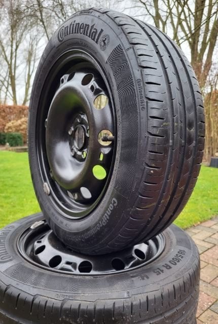 4 zomerbanden op 5x100 15" Stalen velg VW Seat Skoda Audi, Ophalen, Gebruikt, 15 inch, 185 mm
