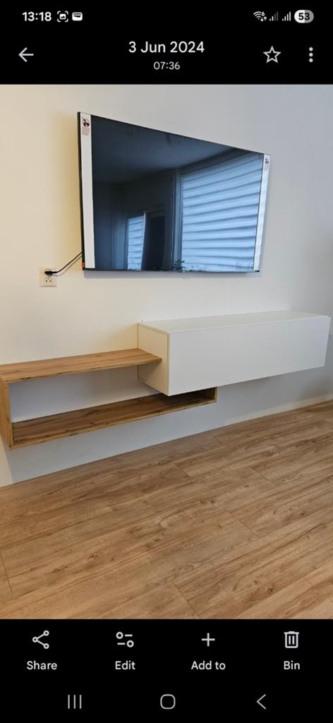 Uniek zwevend tv-meubel - Zo goed als nieuw, 150 tot 200 cm, Ophalen of Verzenden, Zo goed als nieuw, Modern, Zwevend, Ruimtebesparend