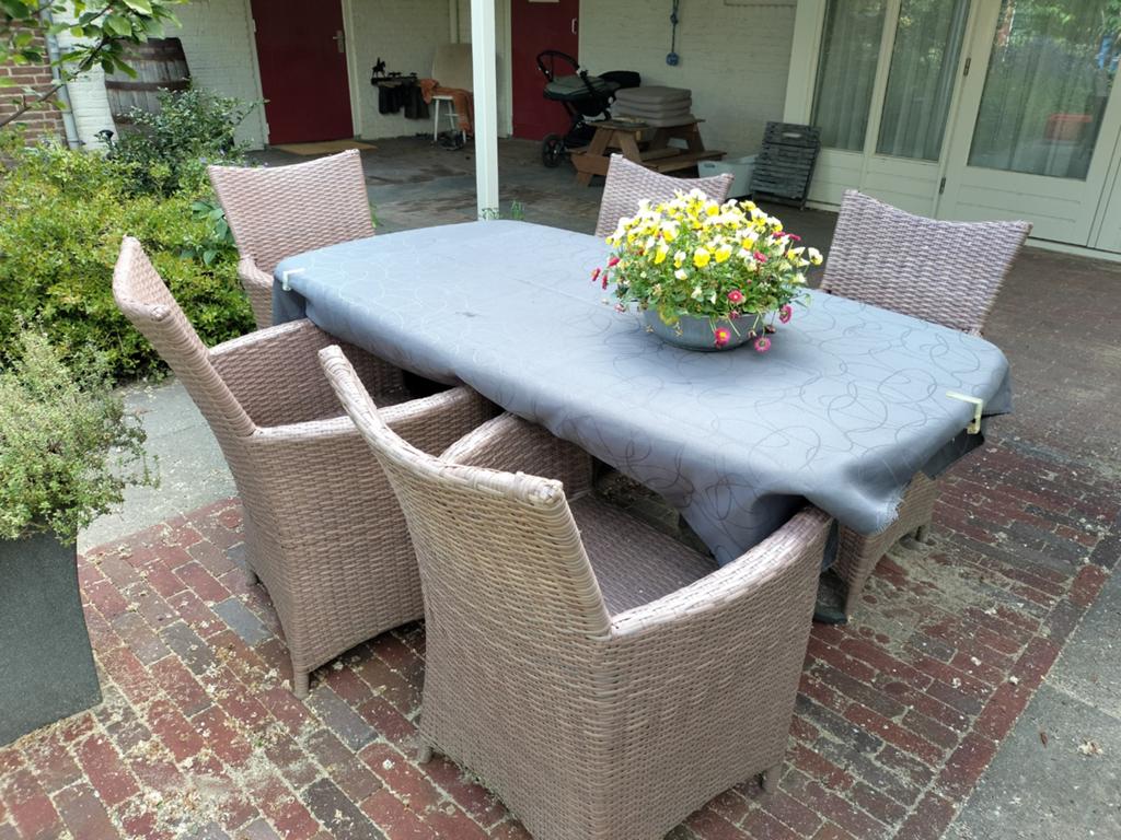 Tuinset, Ophalen, 5 zitplaatsen, Gebruikt, Eettafel