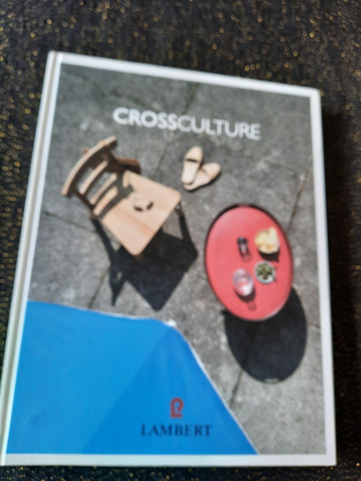 Crossculture - Lambert - Hardcover Interieur Boek, Boeken, Ophalen of Verzenden, Gelezen