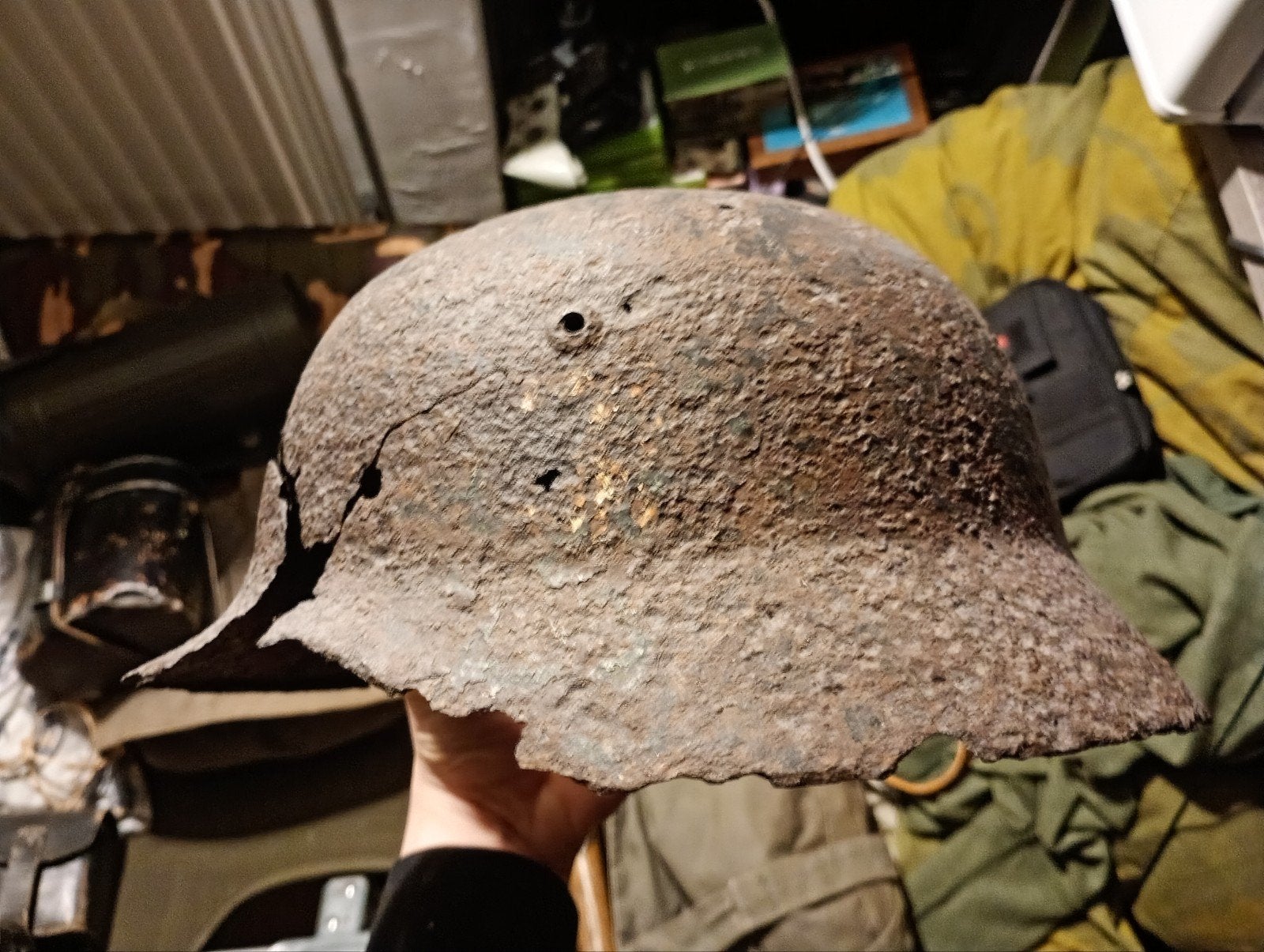 Stahlhelm ww2 bodemvondst m40 SD, Ophalen of Verzenden, Landmacht, Duitsland, Helm of Baret