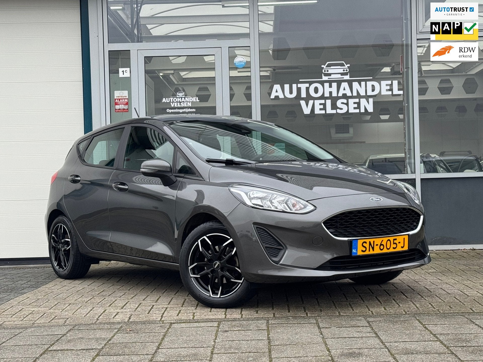 Ford Fiesta 1.1 Trend Apple carplay Navi, Voorwielaandrijving, Dealer onderhouden, 23 km/l, Origineel Nederlands