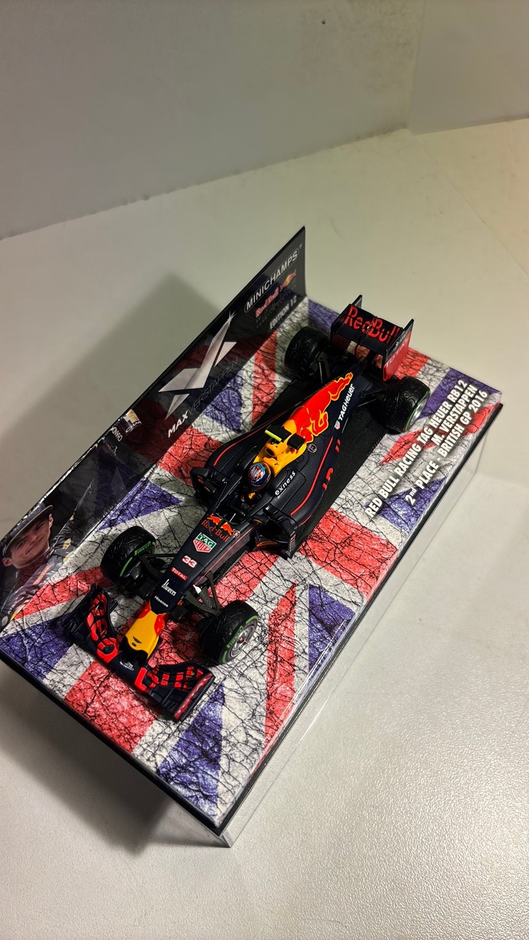 F1 red bull rb12 m.verstappen britsh 2016 minichamps 1.43, Auto, Ophalen of Verzenden, MiniChamps, A
