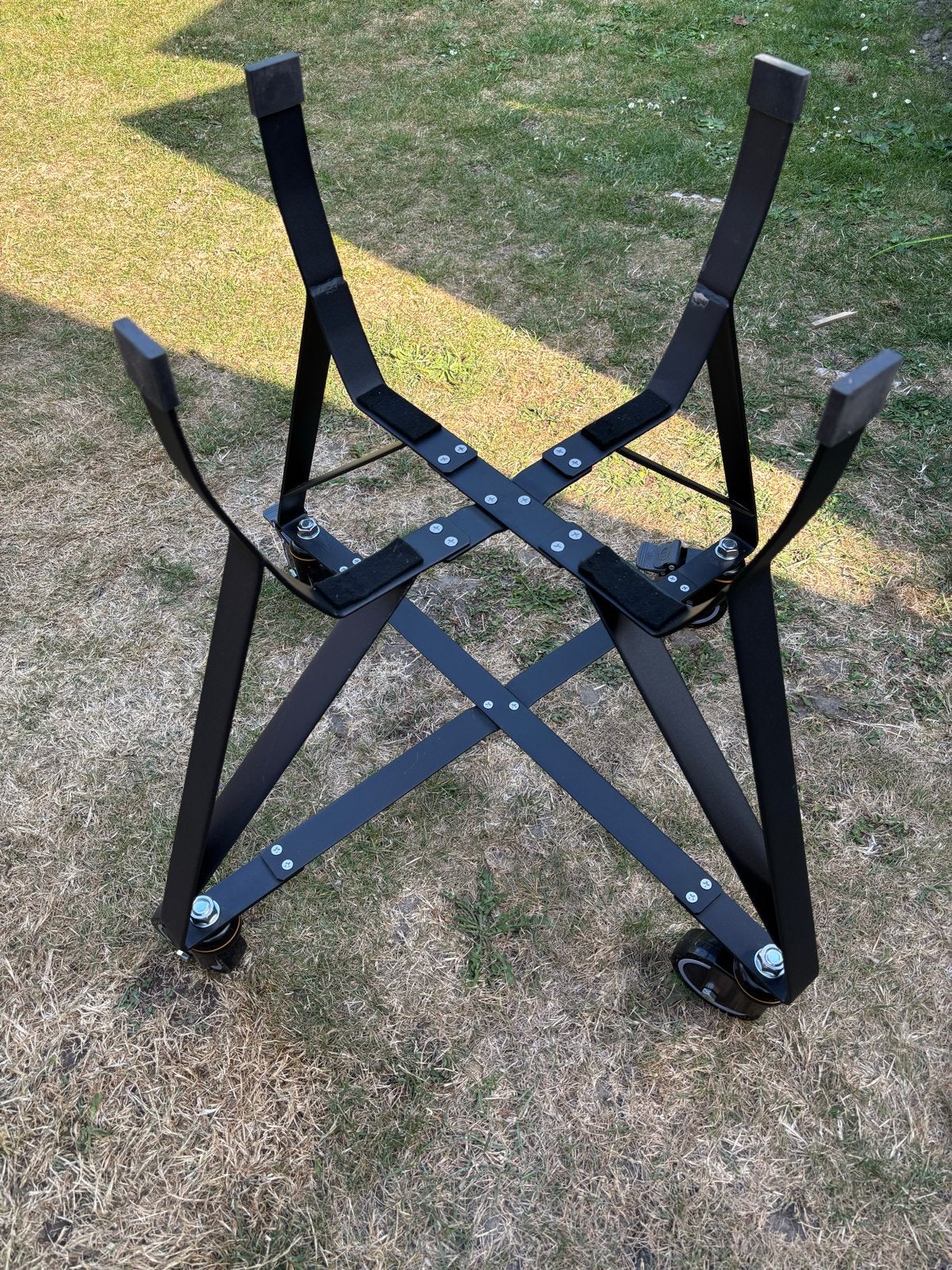 Kamado BBQ Urban chef onderstel met wielen - Zwart, Ophalen, Nieuw