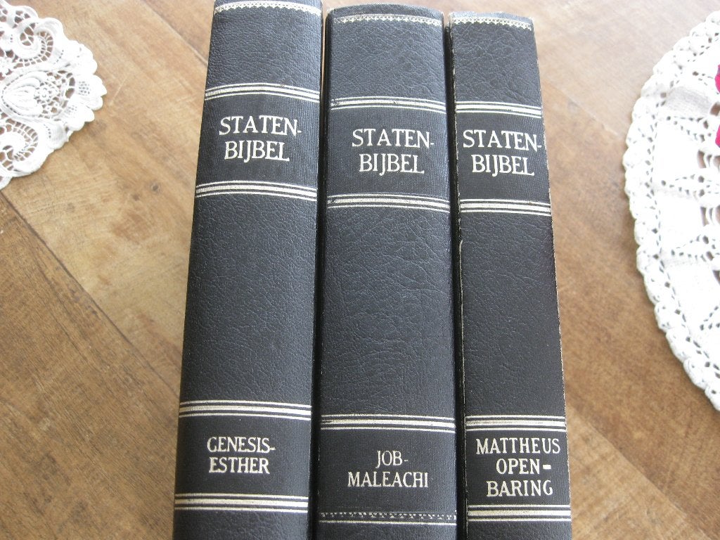 Statenbijbel met kanttekening ( 3 dl ), Ophalen of Verzenden, Gelezen, Christendom | Protestants