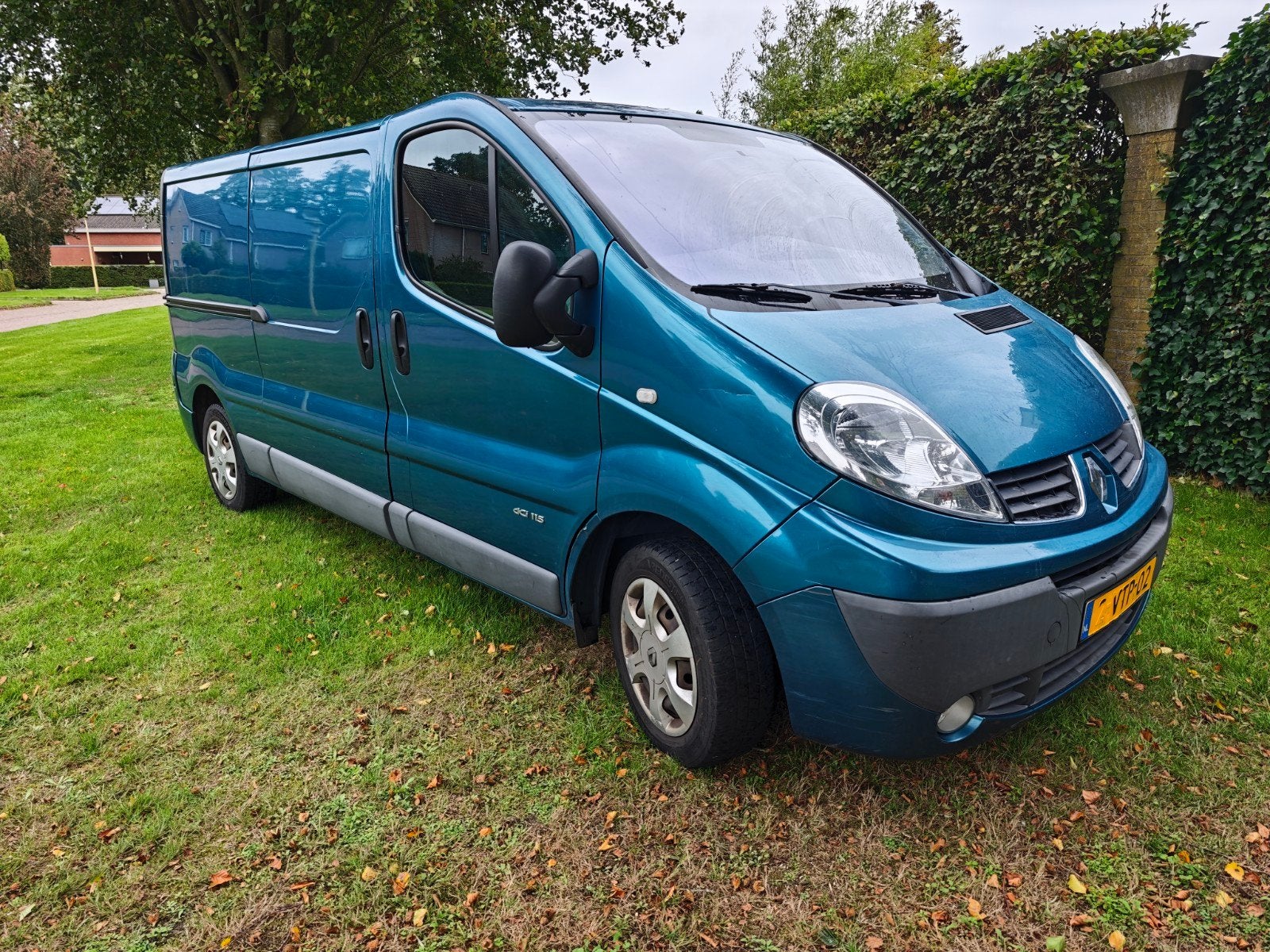 Renault Trafic 2.0 DCI 84KW DC 2012, Voorwielaandrijving, Euro 5, Stof, 1995 cc