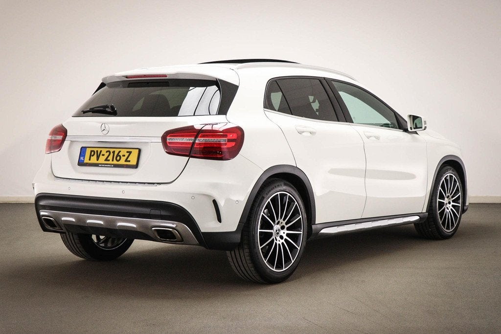 Mercedes-Benz GLA-klasse 250 White Art | RECARO SCHAALSTOELE, Auto's, Mercedes-Benz, 730 kg, Gebruikt, 4 cilinders, Met garantie (alle)