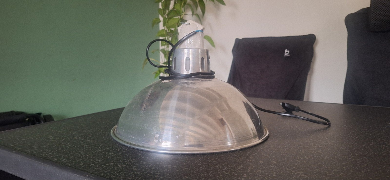 Zo goed als nieuwe keramische warmtelamp

Ophalen in Rijssen, Ophalen of Verzenden, Zo goed als nieuw