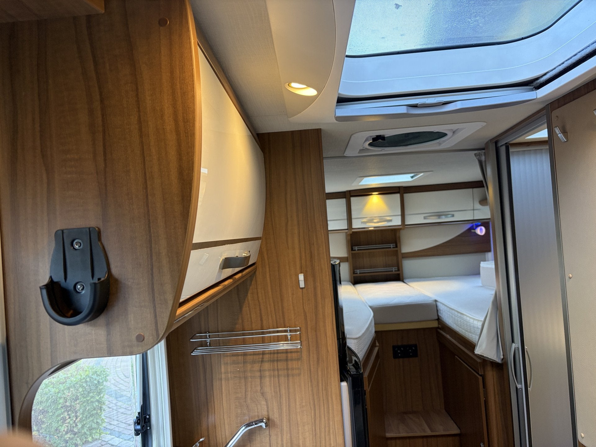 Hymer EXT 578 150pk (bj 2016), Caravans en Kamperen, Hymer, Niesmann Bischoff Campers Nederland BV, Galliersweg 39
5349AT  OSS, NL