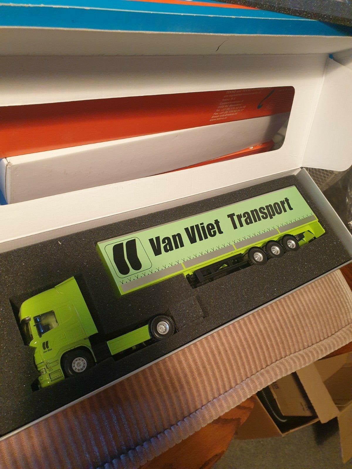 Scania R van  Van Vliet Transport schaal 1:50, Hobby en Vrije tijd, Modelbouw | Auto's en Voertuigen, Overige merken, 1:50 of kleiner