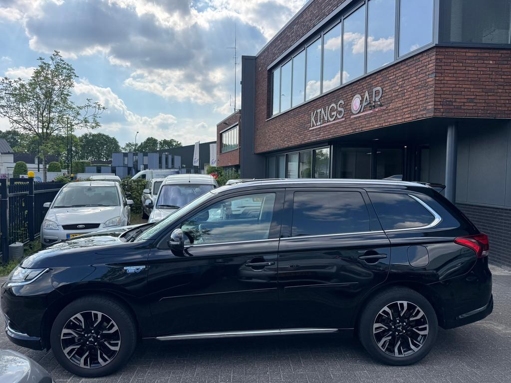 Mitsubishi Outlander 2.0 PHEV Executive Edition CAMERA CRUIS, 1998 cc, Euro 6, 4 cilinders, 1820 kg