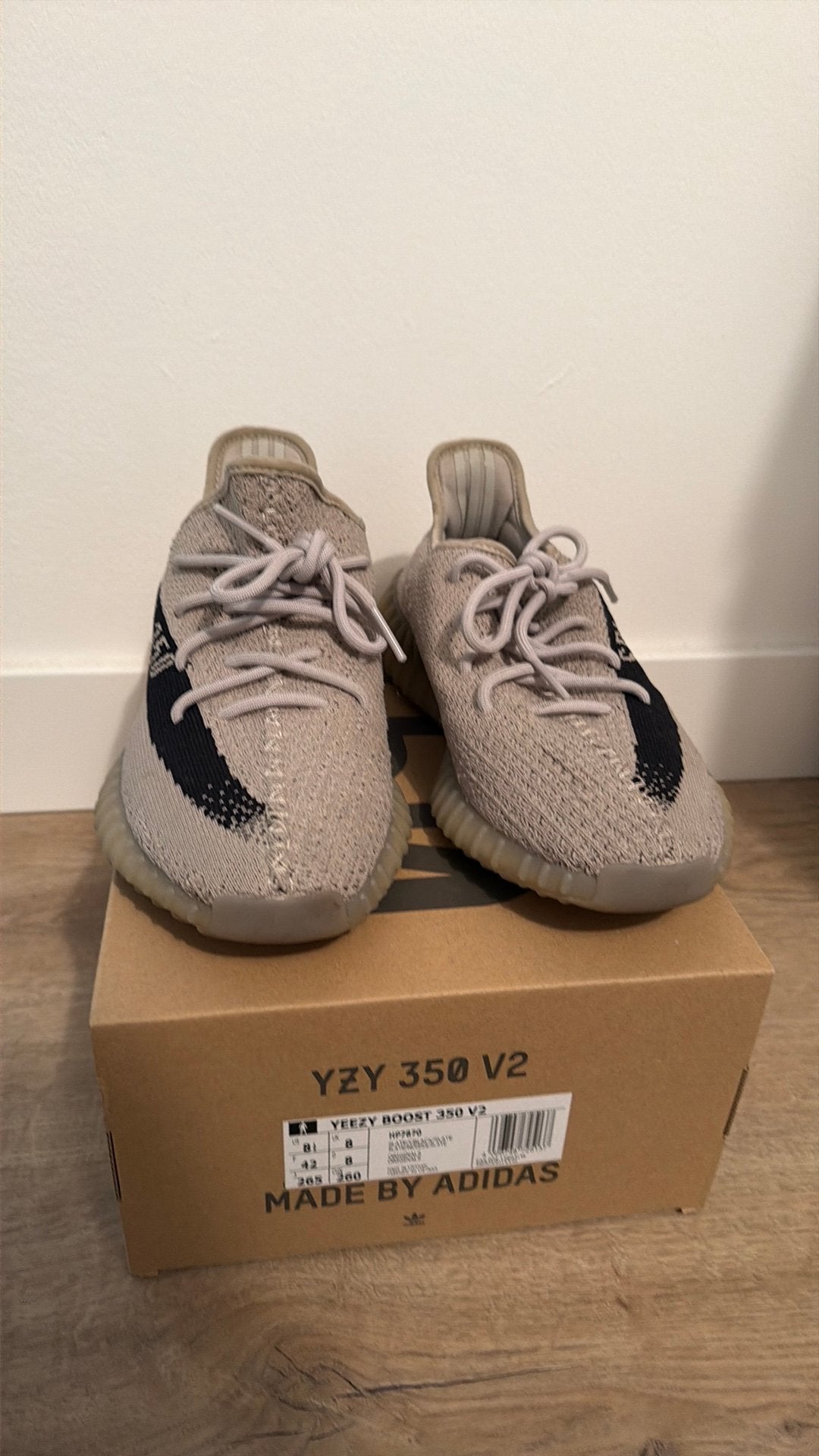 Yeezy adidas 350V2, Ophalen of Verzenden, Zo goed als nieuw