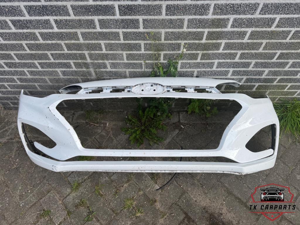 Hyundai i20 facelift voorbumper 2016/2019, Gebruikt, Heolleung-ro 12
06797  Seoul, Voor, Ophalen of Verzenden