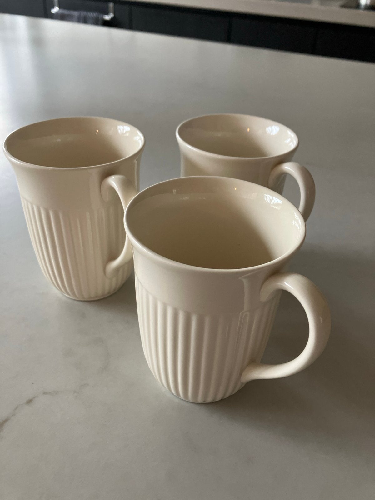 3 Wedgwood Edme melkbekers - 11 cm hoog, Ø 8 cm, Gebruikt, Wedgwood, Klassiek, Keramiek