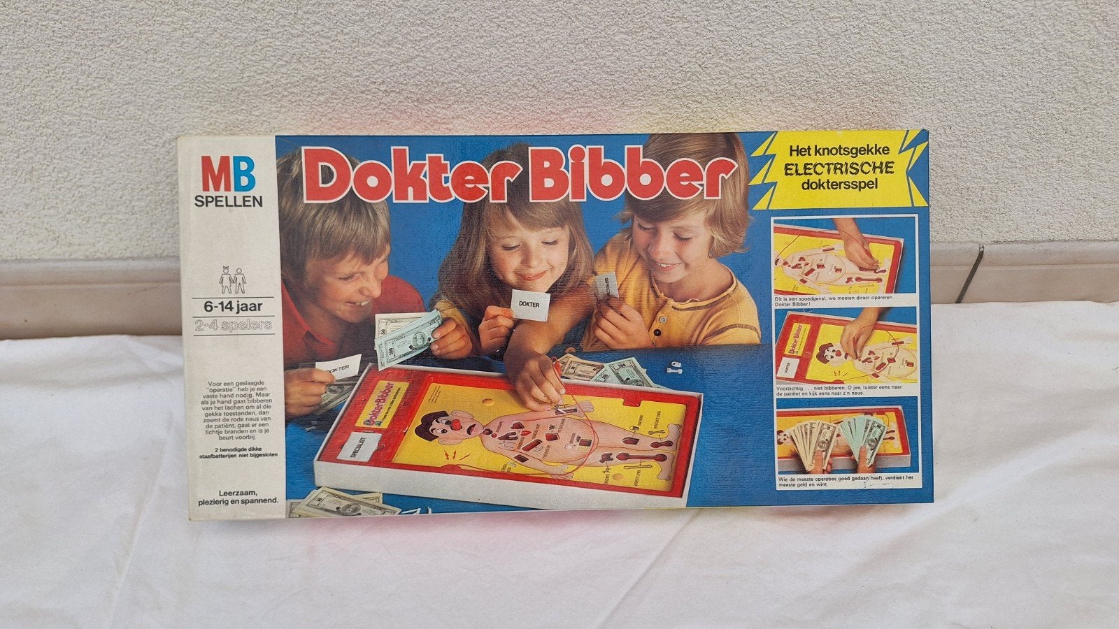 Dokter Bibber - Het knotsgekke elektrische doktersspel, Drie of vier spelers, Ophalen of Verzenden, Gebruikt, MB Spellen