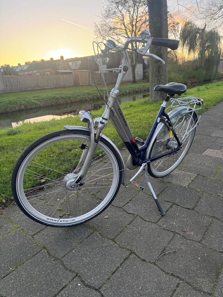 Damesfiets Gazelle, zo goed als nieuw, Ophalen, Zo goed als nieuw, Gazelle, Versnellingen