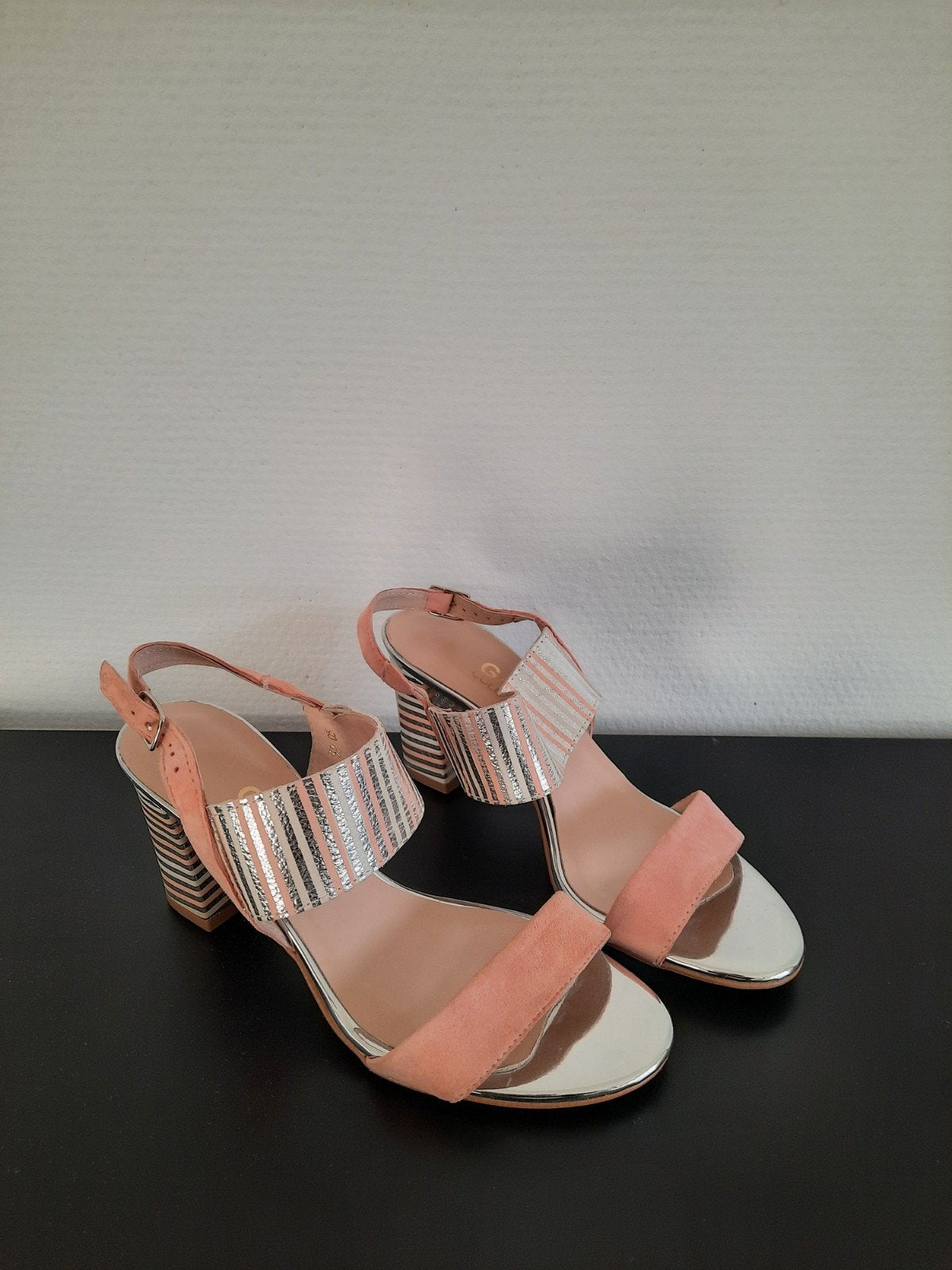 GAMIS schoenen maat 37 zgan, Ophalen of Verzenden, Zo goed als nieuw, Zwart, Sneakers of Gympen