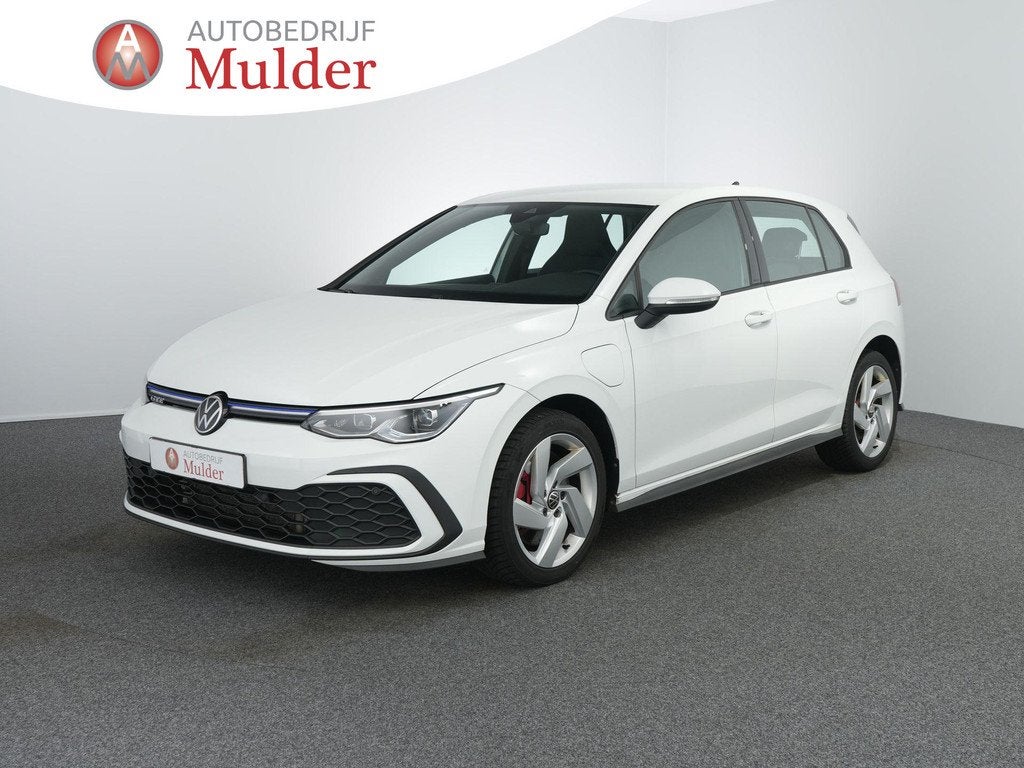 Volkswagen Golf 1.4 eHybrid GTE | ACC | Camera | Comfort pak, Auto's, Gebruikt, 4 cilinders, Wit, 1524 kg