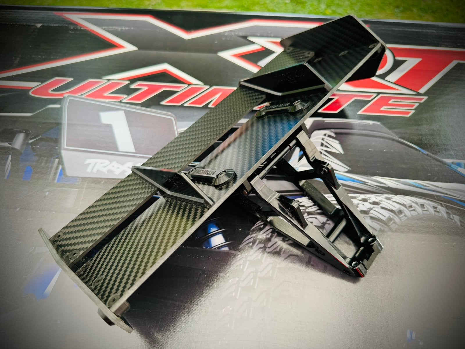 Vitavon Heckflügel Spoiler Carbon Traxxas XRT Schwarz w. Neu, Doe-het-zelf en Verbouw, Ladders en Trappen, Ophalen, Zo goed als nieuw