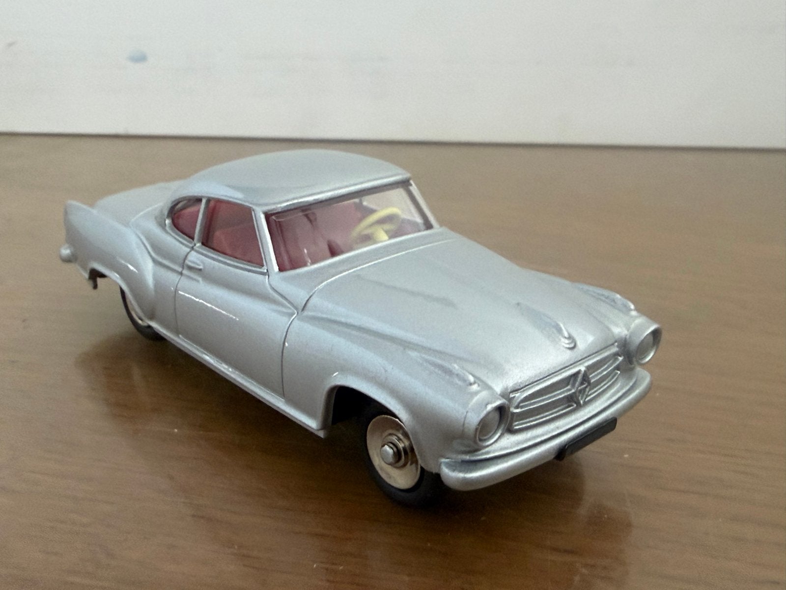 Dinky Toys Borgward Isabella Coupé - Zo goed als nieuw, Ophalen of Verzenden, Zo goed als nieuw, Auto