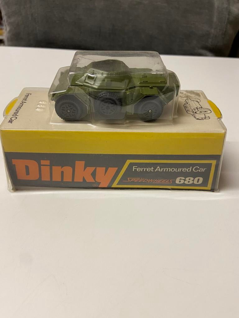 Dinky militair 680 ferret armoured car, Ophalen of Verzenden, Zo goed als nieuw, Auto, Dinky Toys