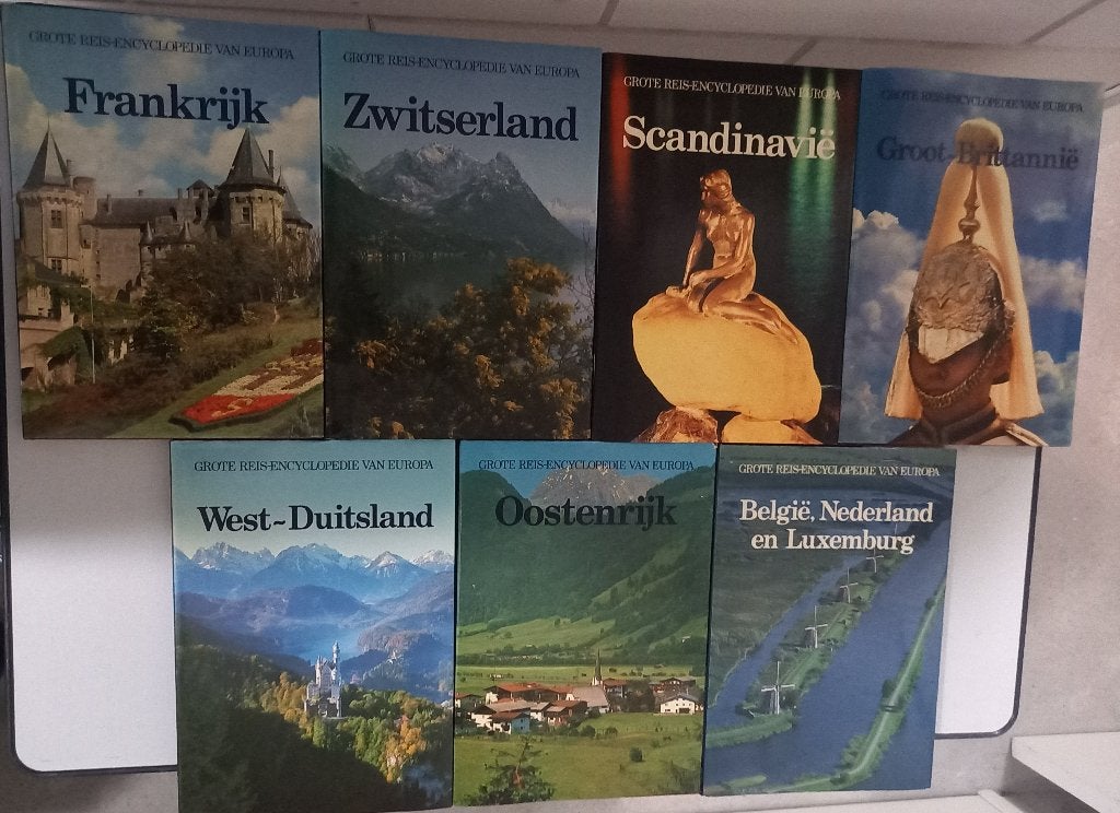 Grote reis encyclopedie Europa 7 delen, Boeken, Reisgidsen, Europa, Ophalen of Verzenden, Reisgids of -boek, Gelezen