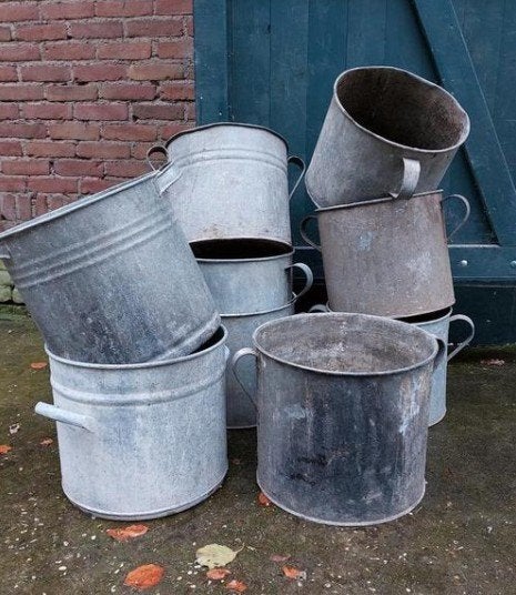Oude vintage zinken emmer, Gebruikt, Minder dan 30 cm, T, Rond
