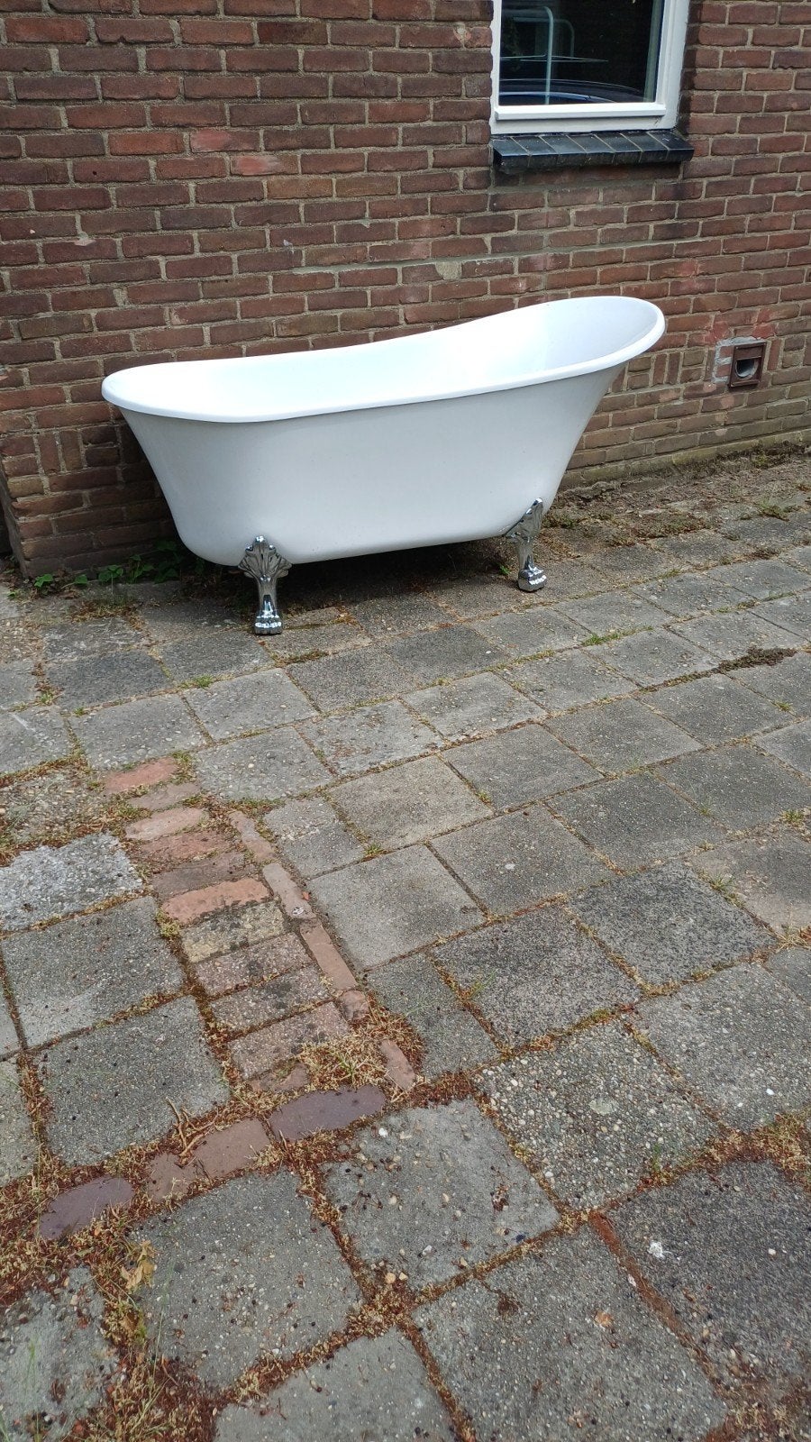 Vrijstaand bad op pootjes met aan- en afvoerslang, Ophalen, Gebruikt, Met bad
