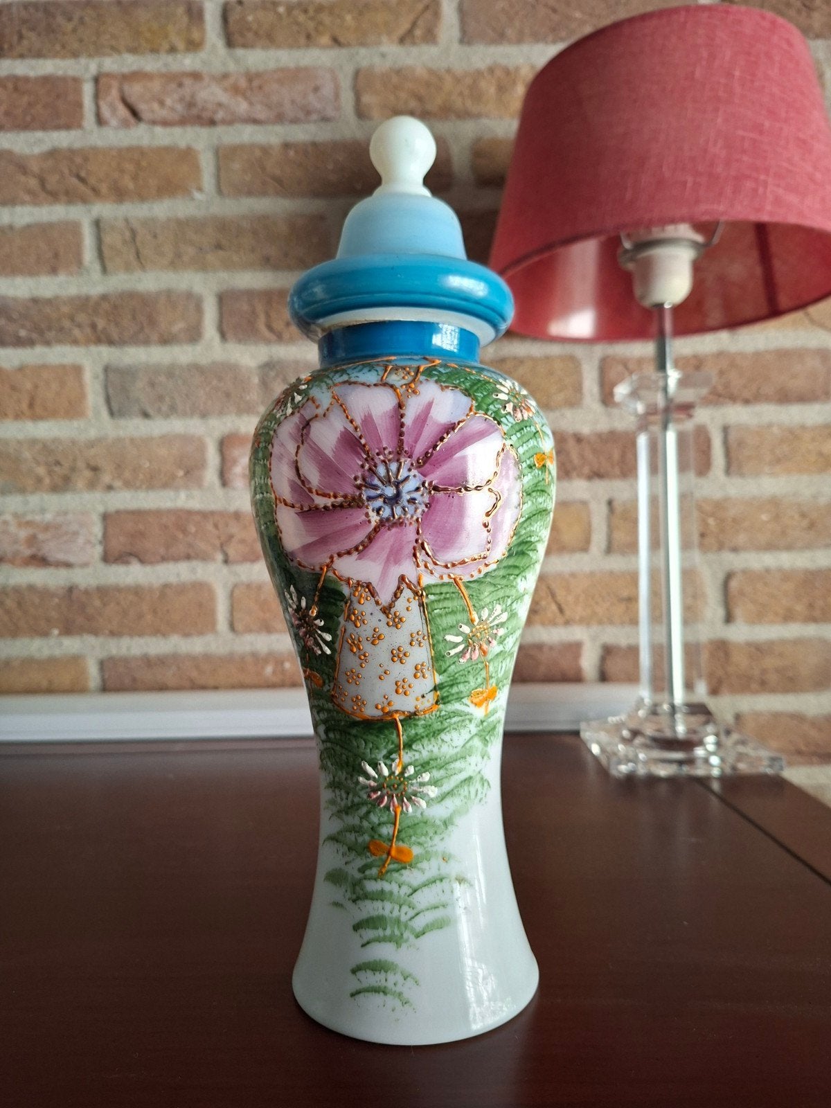 Oude vaas melkglas met bloemmotief - 30cm, Ophalen