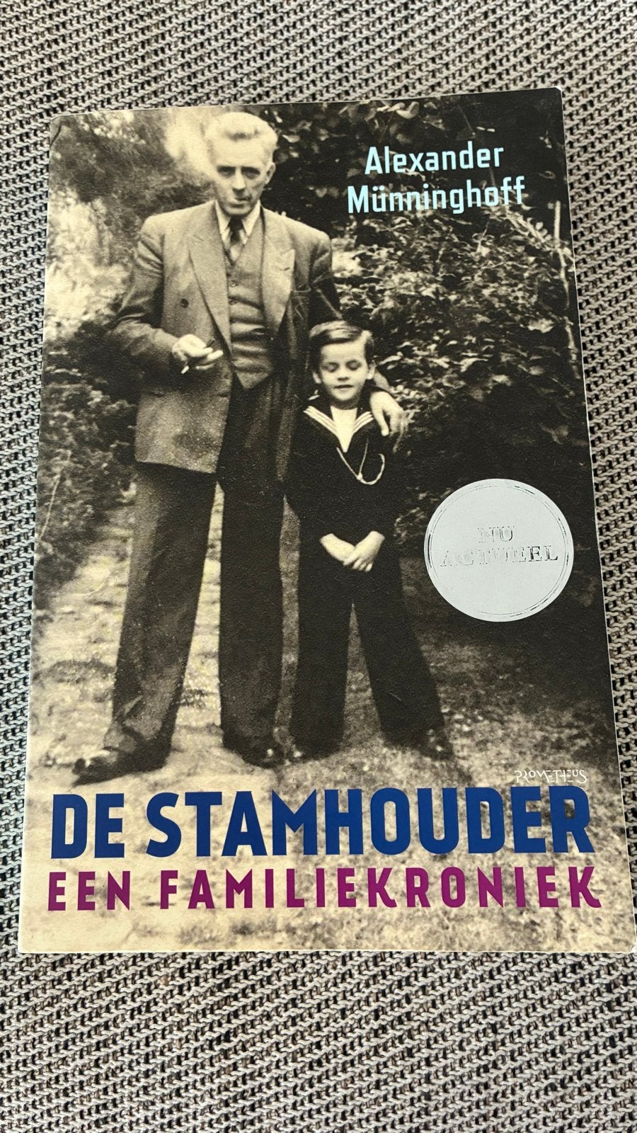 De Stamhouder - Alexander Münninghoff (Familiekroniek), Ophalen of Verzenden, Zo goed als nieuw, Overige