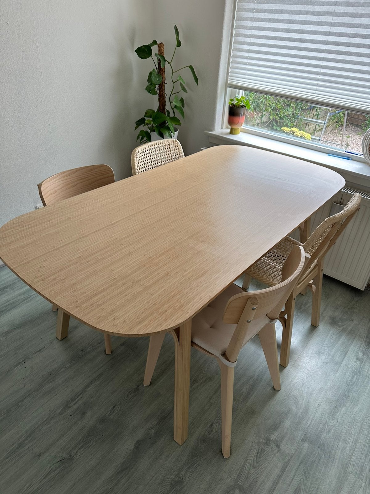 Eetkamer set Ikea tafel VOXLÖV en stoelen LISABO, Ophalen, 50 tot 100 cm, Zo goed als nieuw, Vijf personen of meer