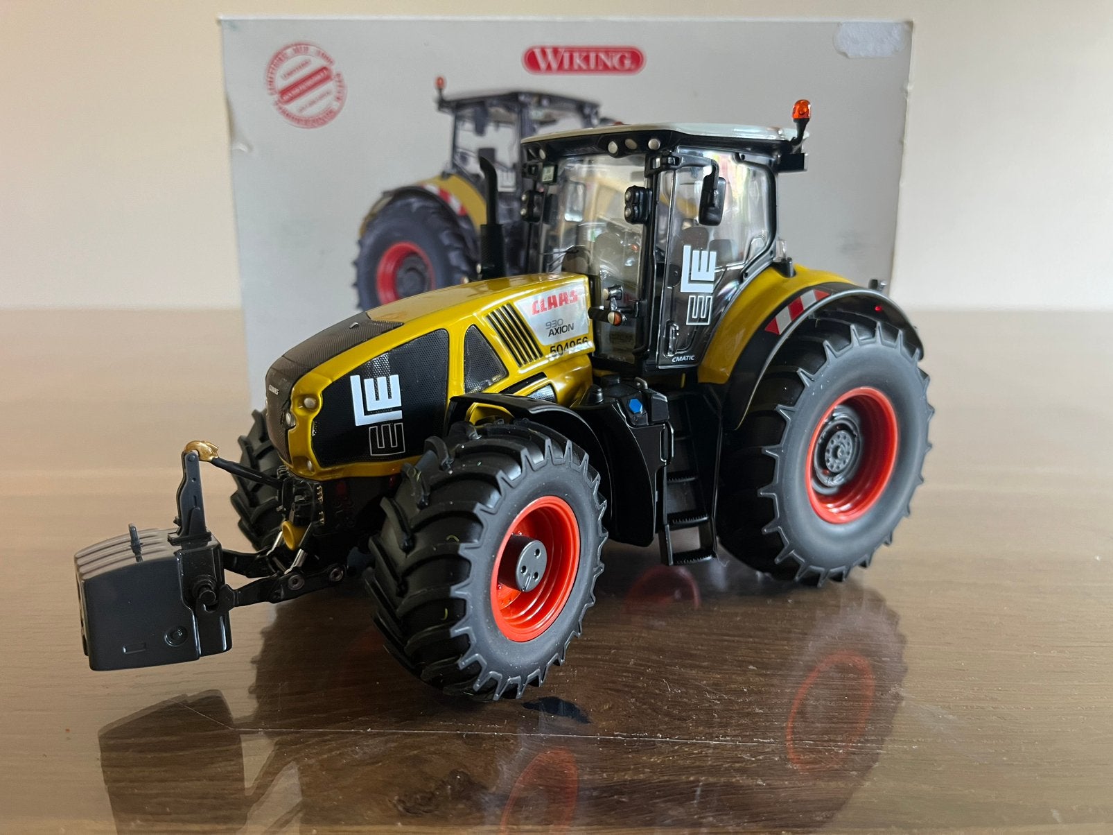 Claas Axion 930 trekker Leonard Weiss kleur Wiking, Ophalen of Verzenden, Nieuw, Tractor of Landbouw, Overige merken