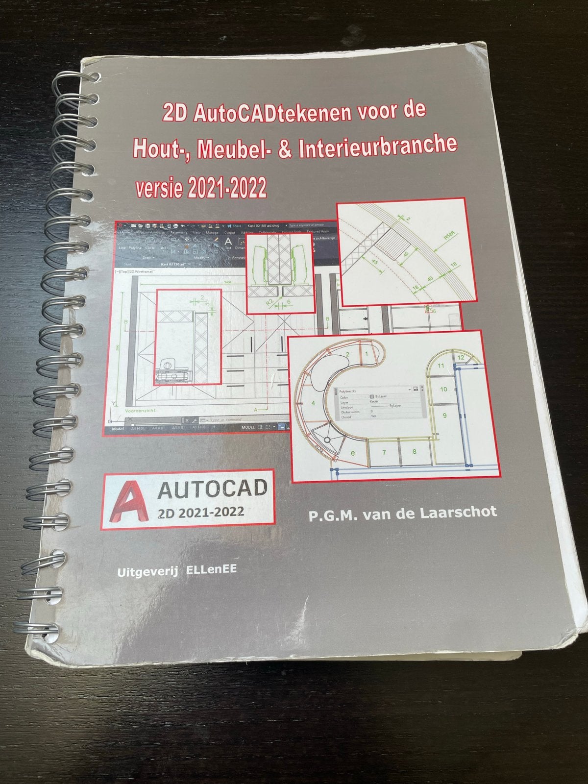 2D AutoCAD tekenen voor Hout-, Meubel- & Interieurbranche, Ophalen of Verzenden, Beta, Gelezen, MBO