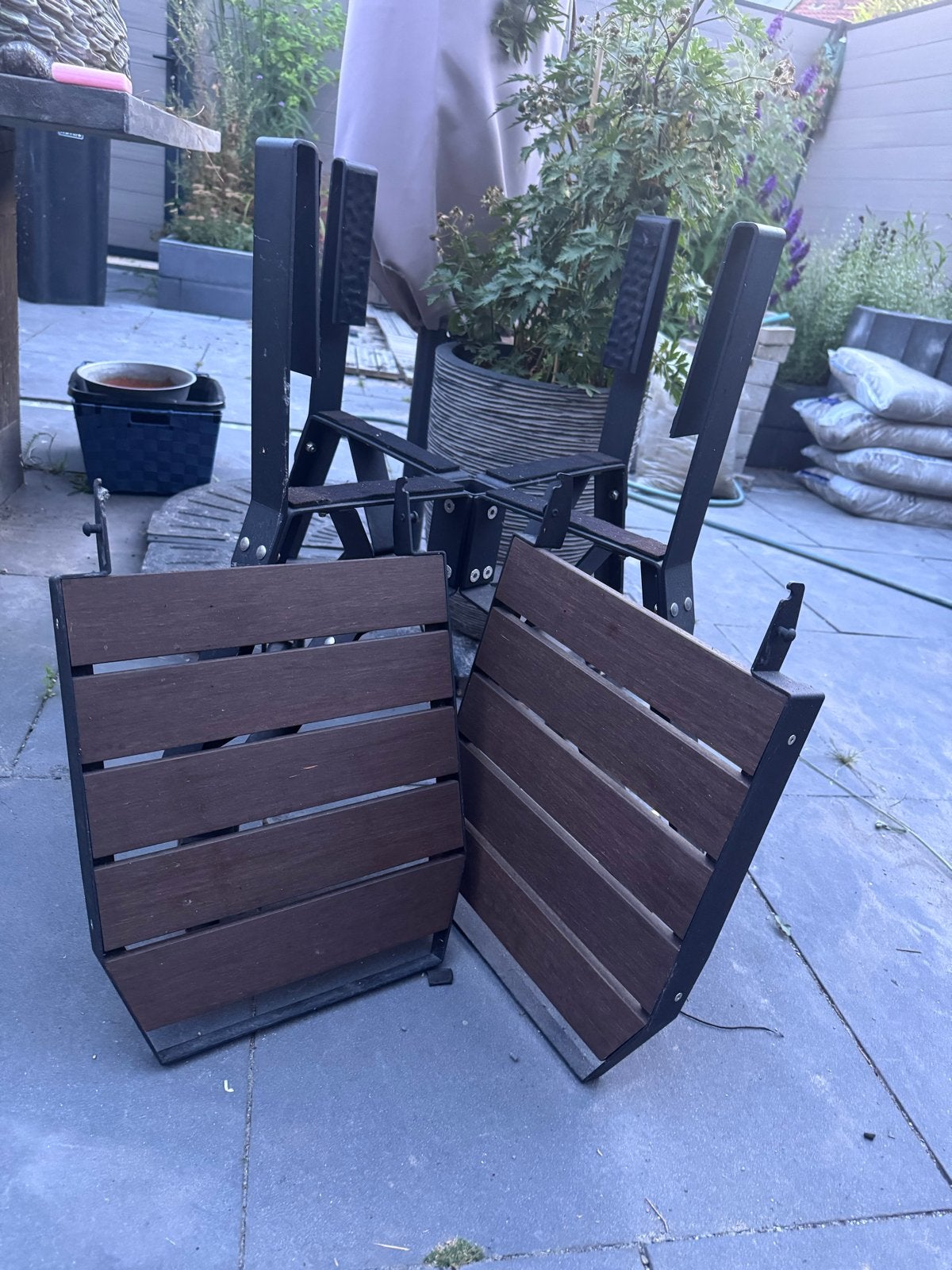 Onderstel barbecue Basterd L met zijplankjes, Ophalen, Gebruikt
