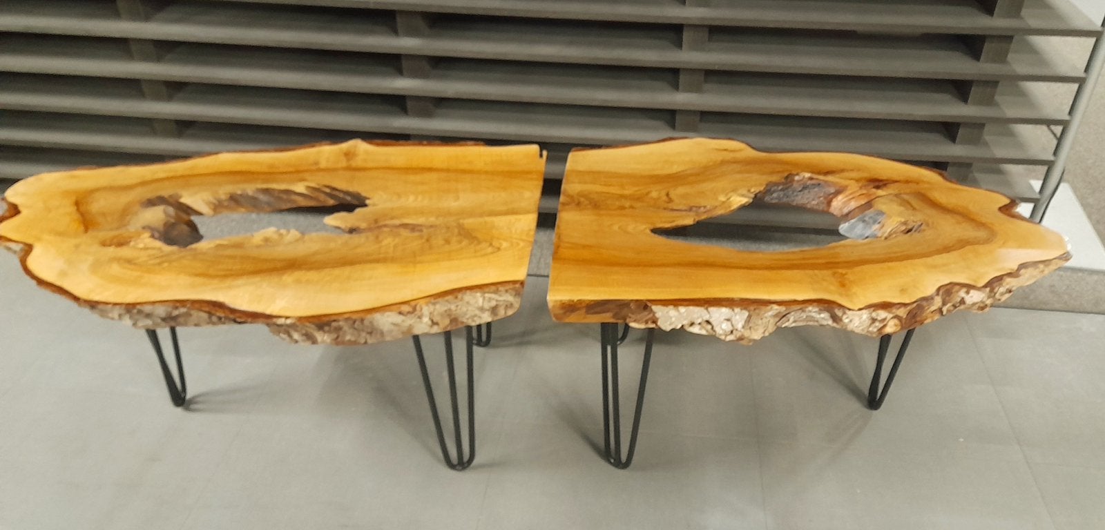 Unieke Boomstam tafels van walnoot hout / setprijs, Ophalen, Zo goed als nieuw, Rond, 50 tot 100 cm