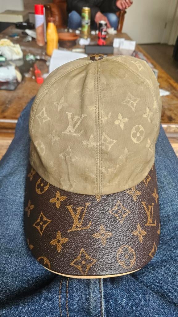 Louis Vuitton Pet - Monogram Patroon, Kleding | Heren, Hoeden en Petten, Pet, Louis Vuitton, Gedragen, One size fits all