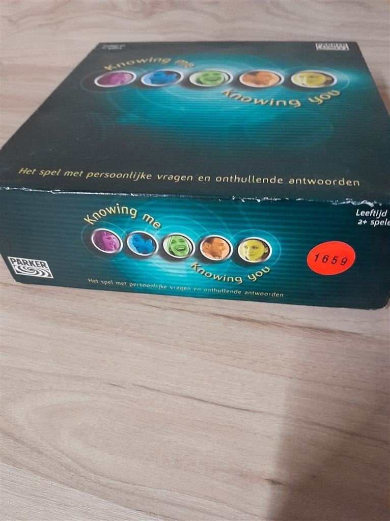 Knowing me Knowing you - s1659, Hobby en Vrije tijd, Gezelschapsspellen | Bordspellen, Verzenden, Zo goed als nieuw
