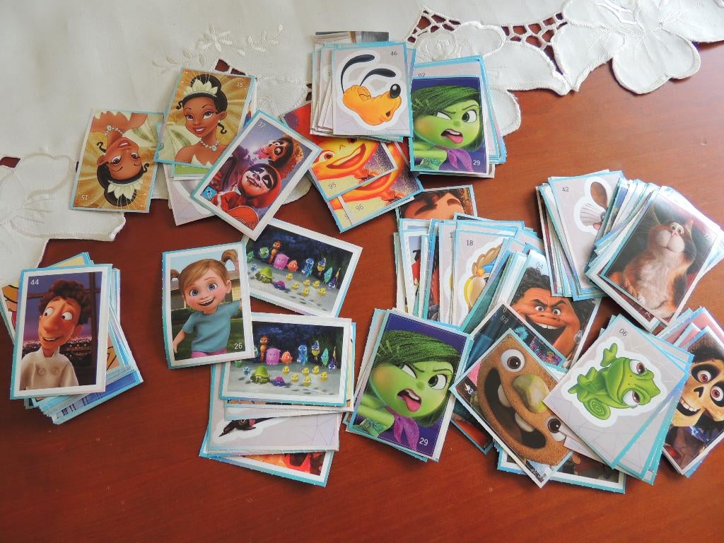 plaatjes AH aktie Disney en Magisch kookboek, Verzamelen, Supermarktacties, Albert Heijn, Ophalen