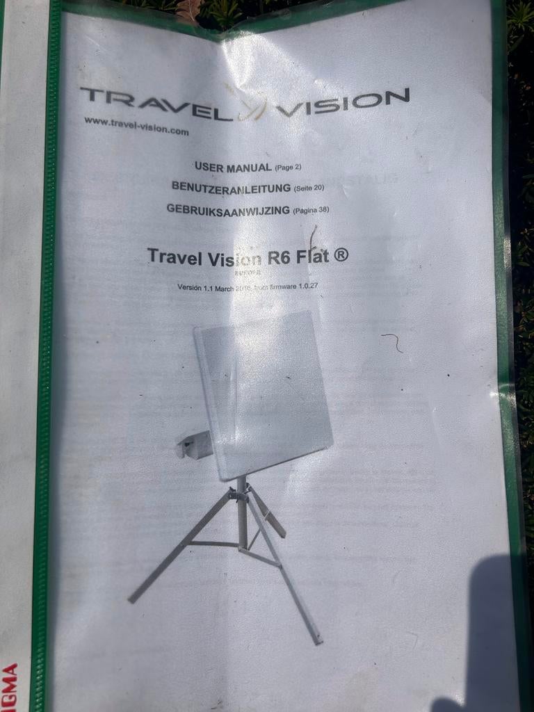 Travel Vision R6 Flat schotelantenne met statief en kabel, Audio, Tv en Foto, Schotelantennes, Ophalen of Verzenden, Zo goed als nieuw