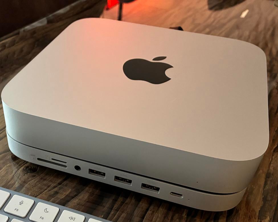 Apple Mac Mini M2, 16gb/256gb , Satechi hub ( ssd versie), SSD, Ophalen of Verzenden, Zo goed als nieuw, Mac Mini